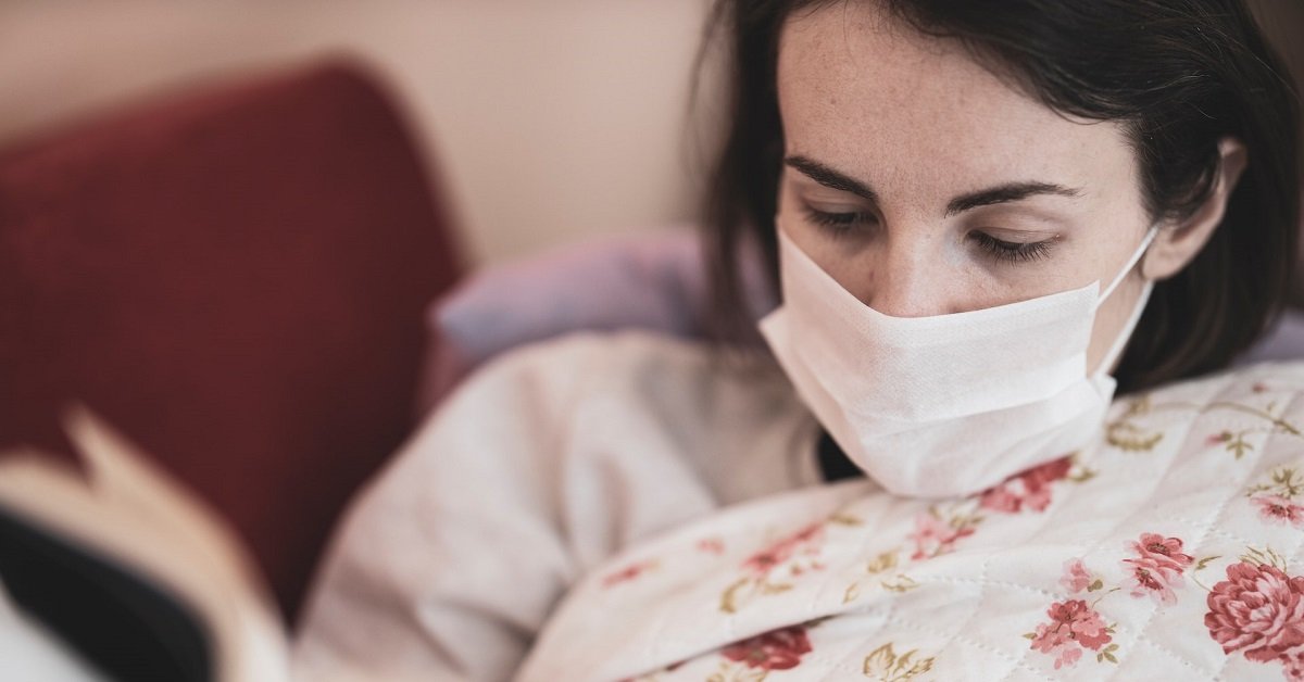 symptoms of a cold vs flu in West Midlands